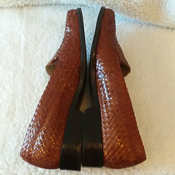 Trotters Brown woven "Lori" style loafers - Picture 4 of 7